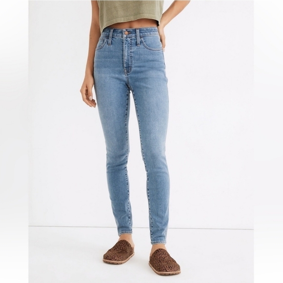MADEWELL Curvy Roadtripper Jeans - Picture 1 of 8